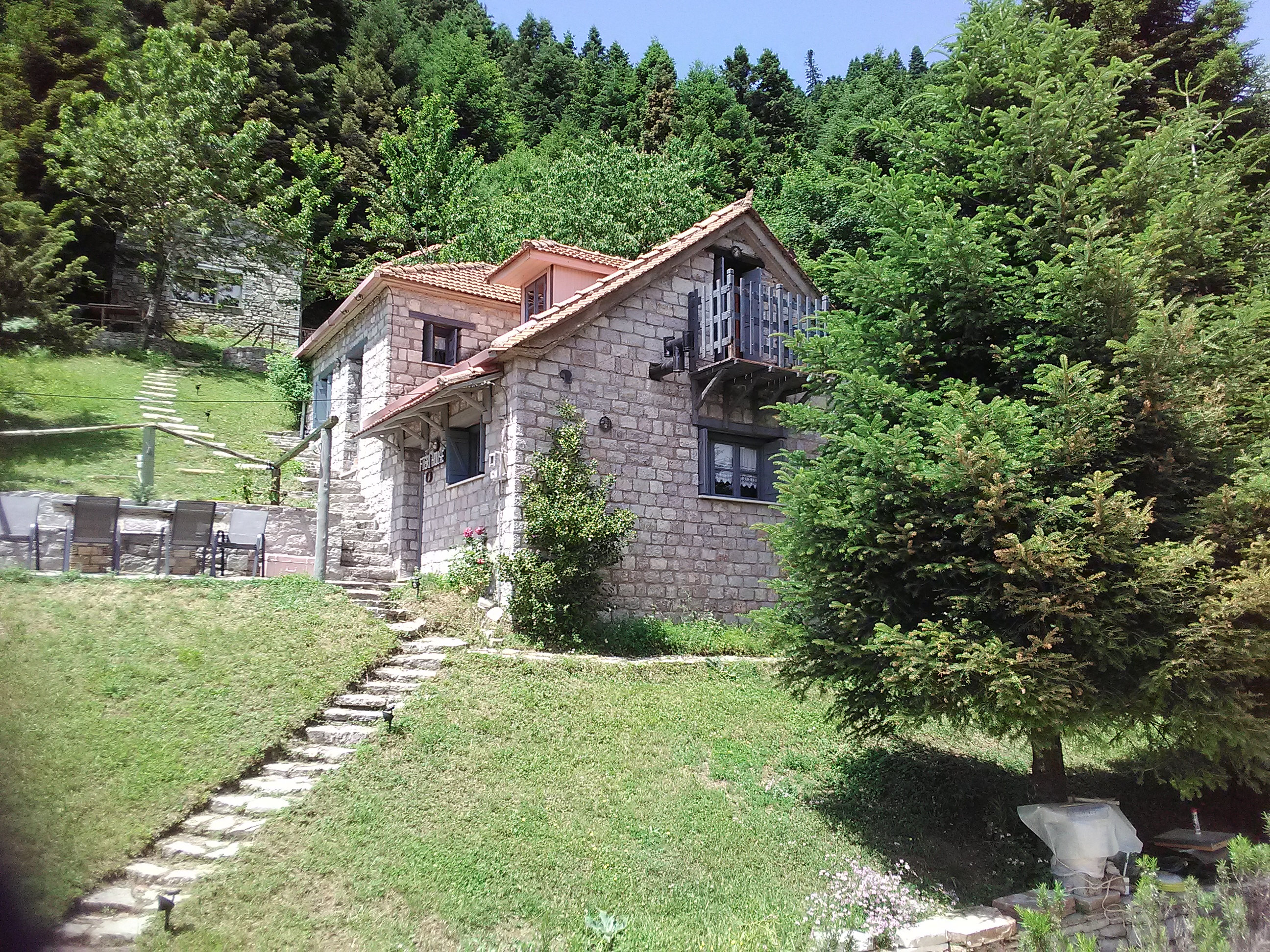 fterihouse 1Εξωτερική λήψη, κατάλυμα Επινιανά Ευρυτανίας , Άγραφα